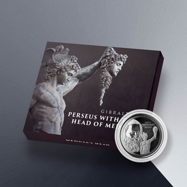 2021 Box Mockup Medusa Silver Proof 1
