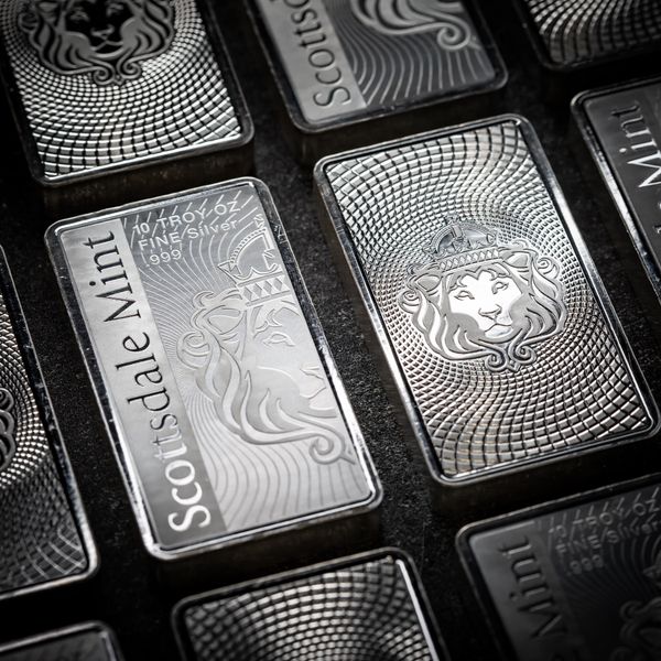2024 Social Media Scottsdale Mint Vortex Web Square Small 57